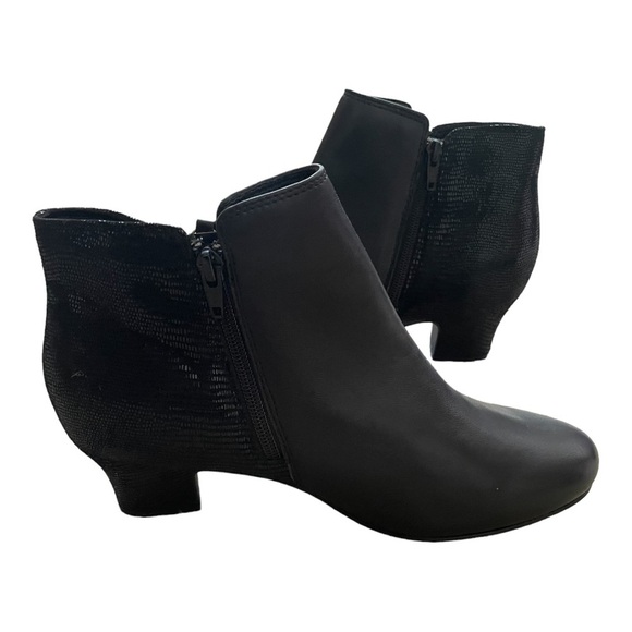 hotter Delight Ankle Boots - Picture 4 of 8